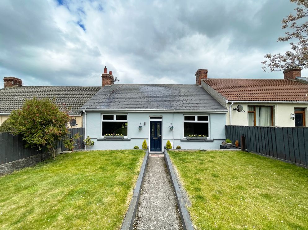 3 bed terraced bungalow for sale in First Street, Watling Bungalows