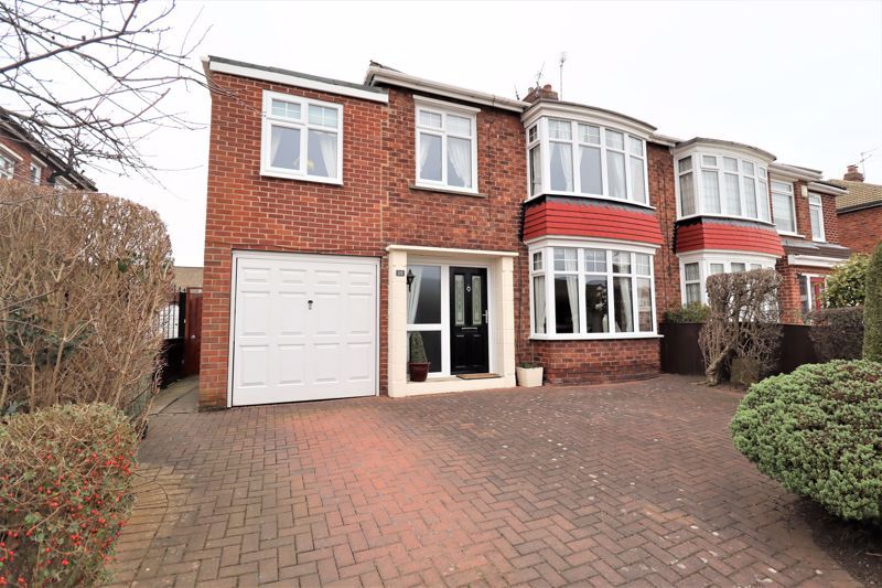4 bed semidetached house for sale in Bylands Grove, Fairfield
