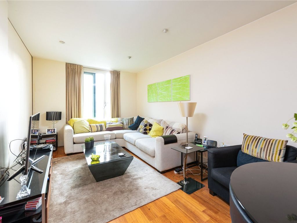 Peninsula Apartments, 4 Praed Street W2  