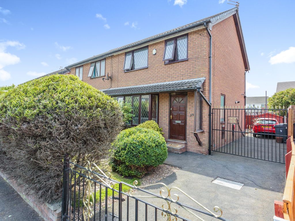 3 bed semidetached house for sale in Bowfell Close, Blackpool