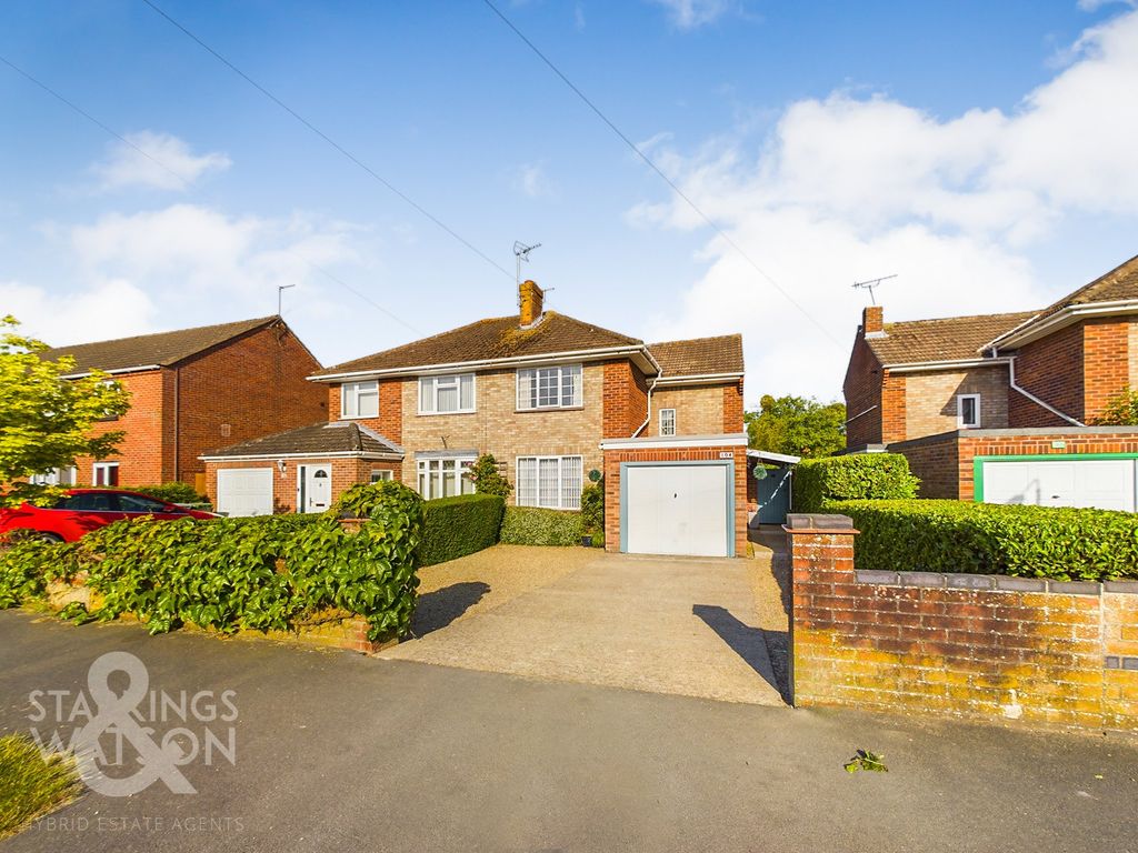 3 bed semidetached house for sale in CozensHardy Road, Sprowston