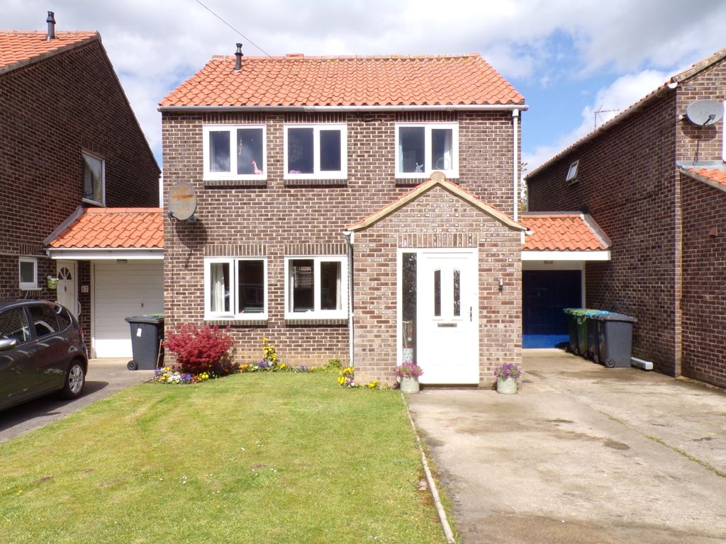 4 bed linkdetached house for sale in Hazel Court, Aiskew, Bedale DL8 Zoopla