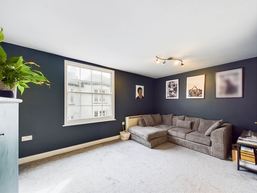 1 bed flat for sale in Kings Market, Kingsbridge TQ7, £140,000 Zoopla