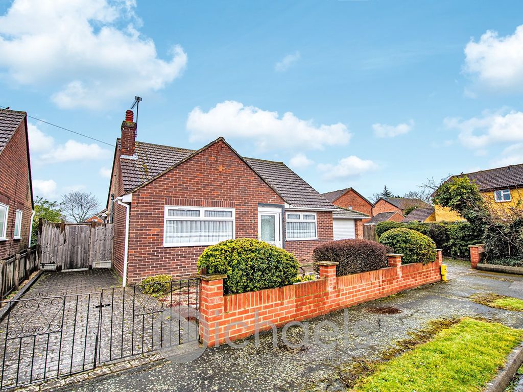 2 bed detached bungalow for sale in Road, Braintree CM7 Zoopla