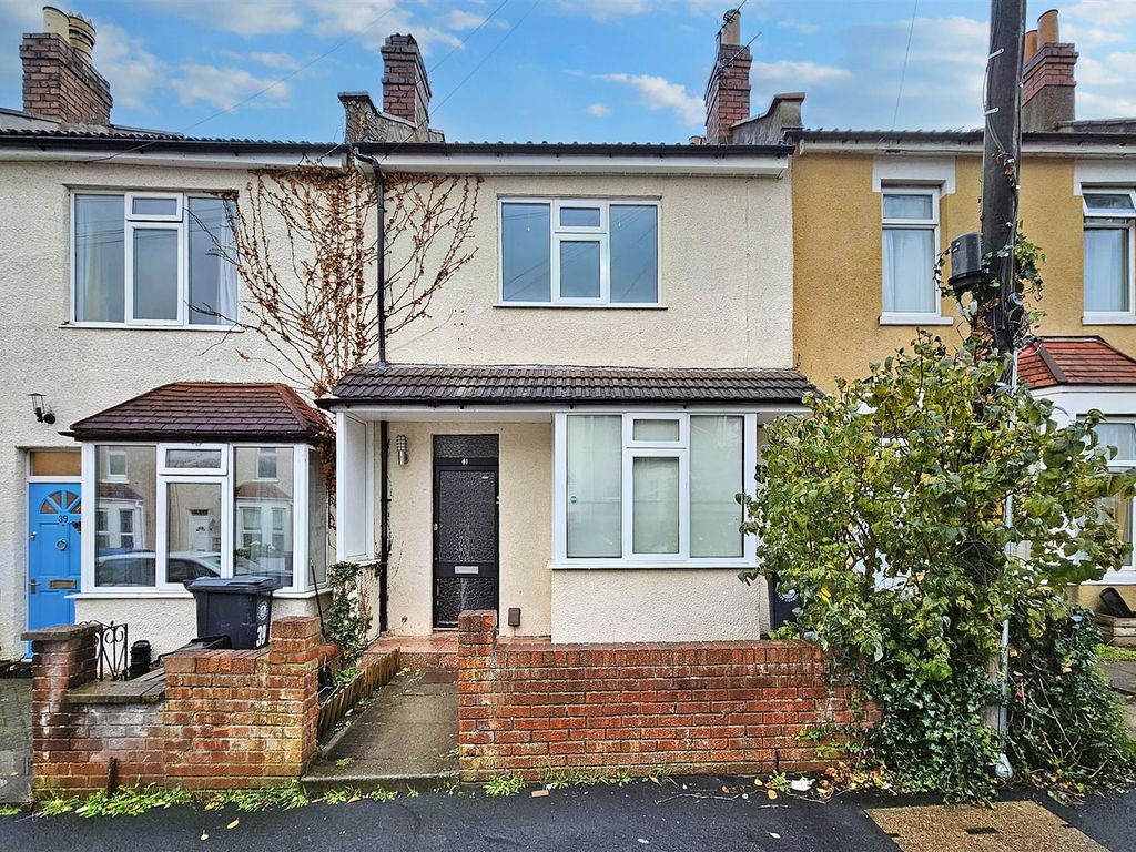 3 bed property for sale in Grove Park Terrace, Fishponds, Bristol BS16
