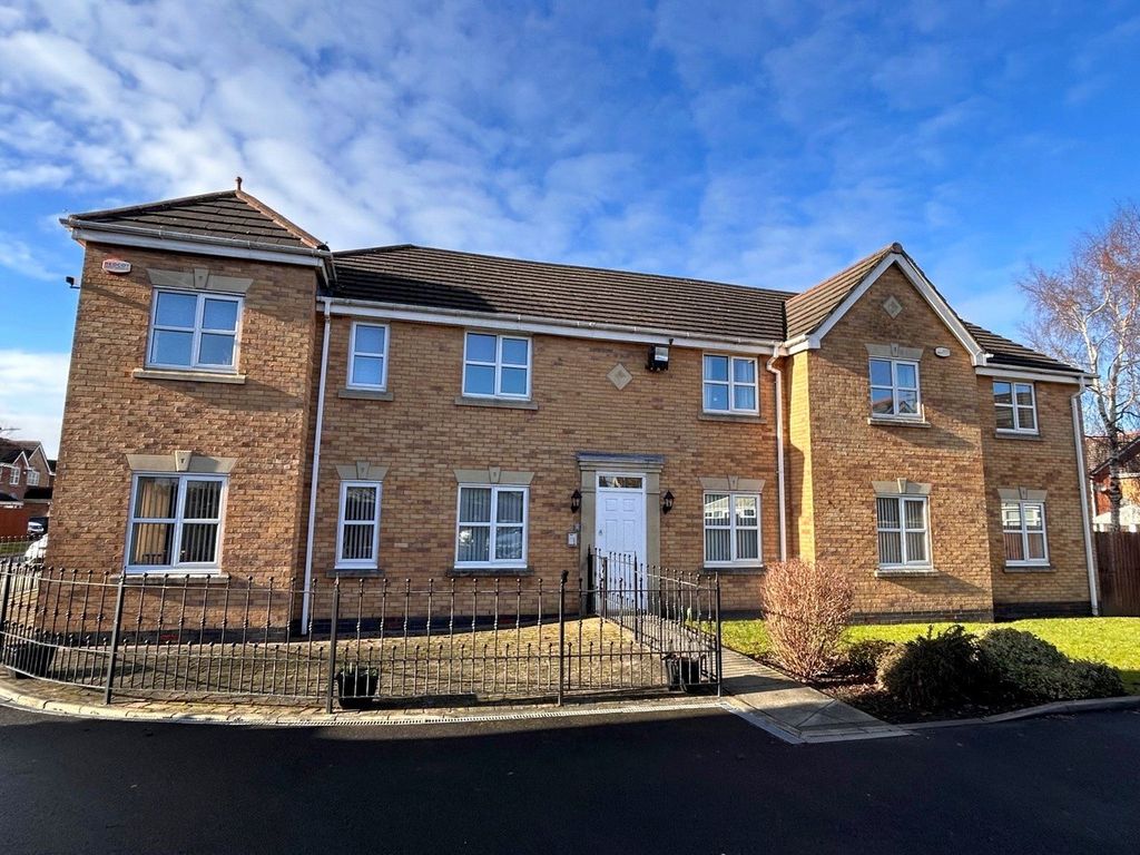 2 bed flat for sale in Dappleheath Avenue, Melling, Liverpool L31 Zoopla