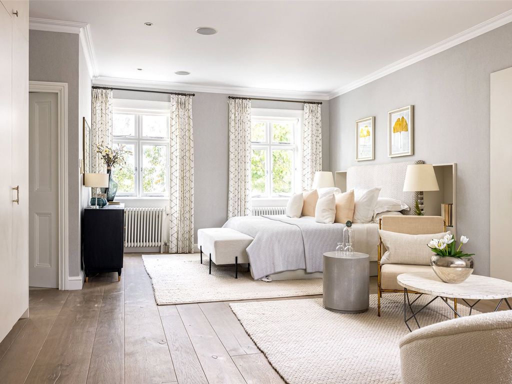 Victoria Road, Kensington, London W8  