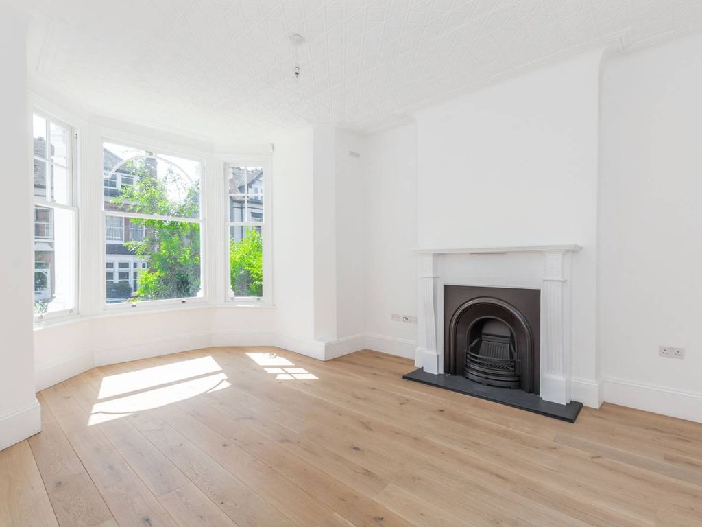 5 bed terraced house to rent in Stanhope Gardens, Highgate, London N6