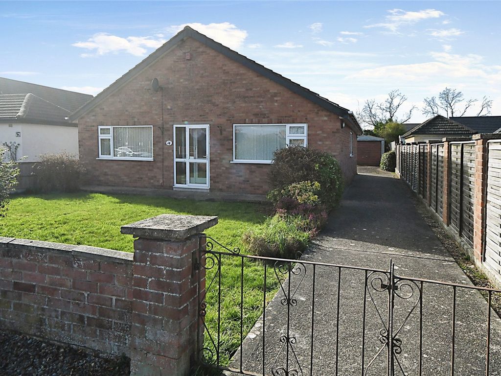 3 bed bungalow for sale in Westfield Avenue, North Greetwell, Lincoln