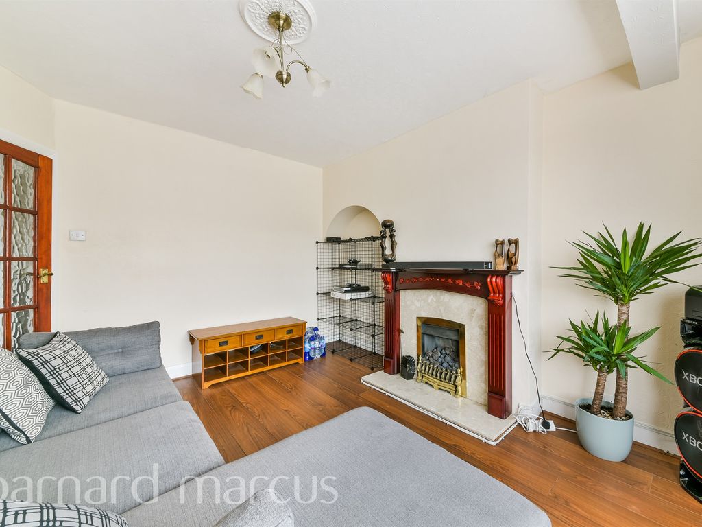 3 bed end terrace house for sale in Dunster Avenue, Morden SM4 Zoopla