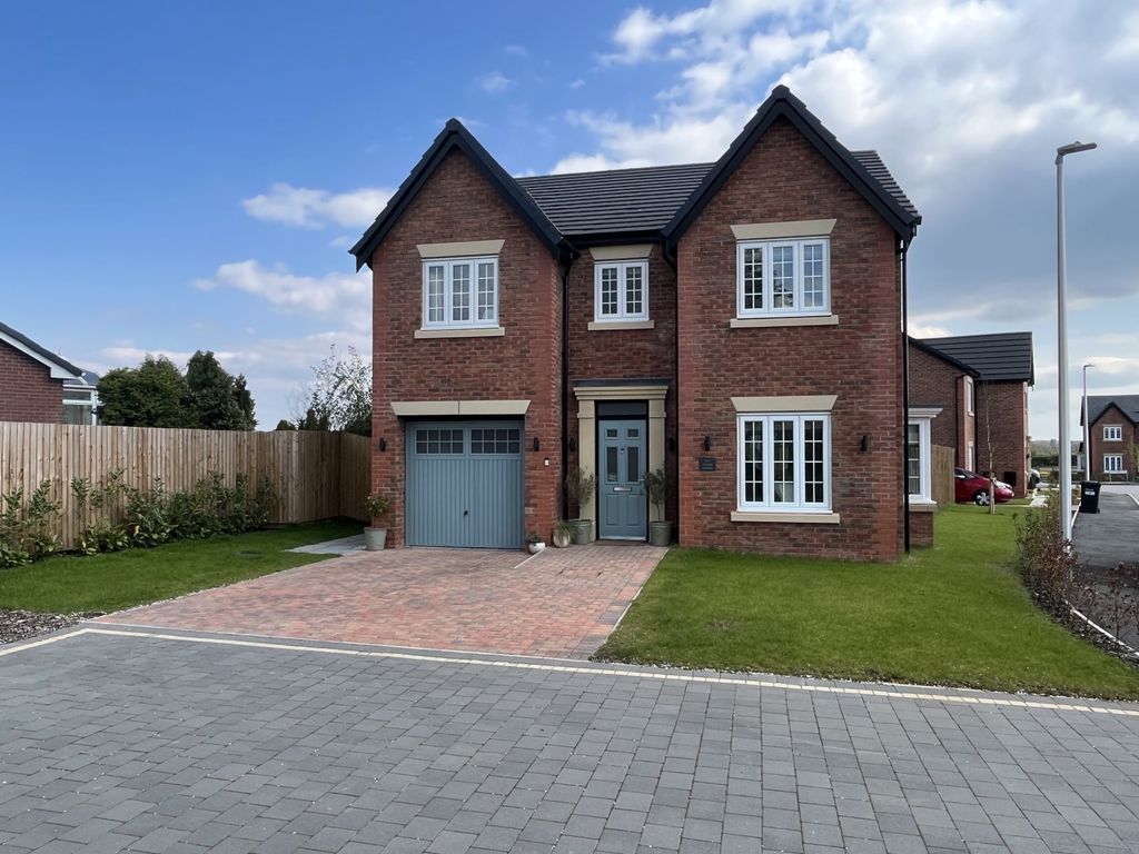 4 bed detached house for sale in Vicarage Gardens, Tilstock, Whitchurch