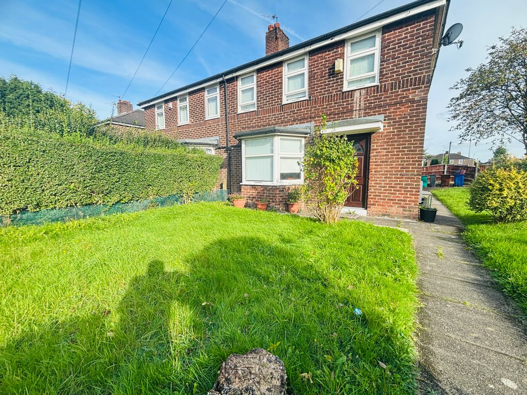 3 bed semidetached house to rent in Manchester, Manchester M18, £1,350