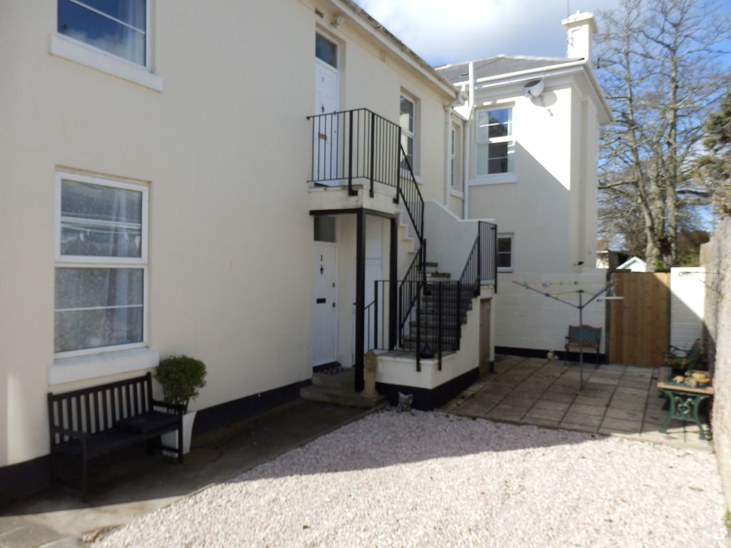 1 bed flat to rent in St. Margarets Road, Torquay TQ1, £650 pcm Zoopla