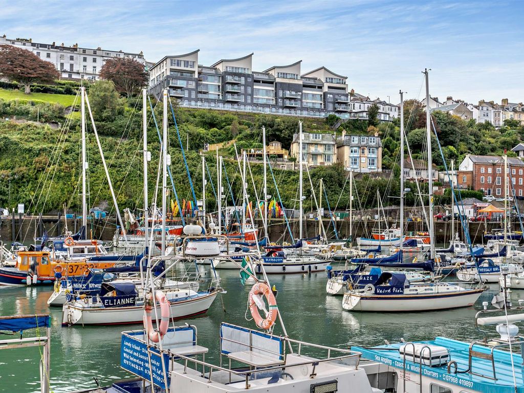 1 bed flat for sale in Lantern Court, Hillsborough Road,