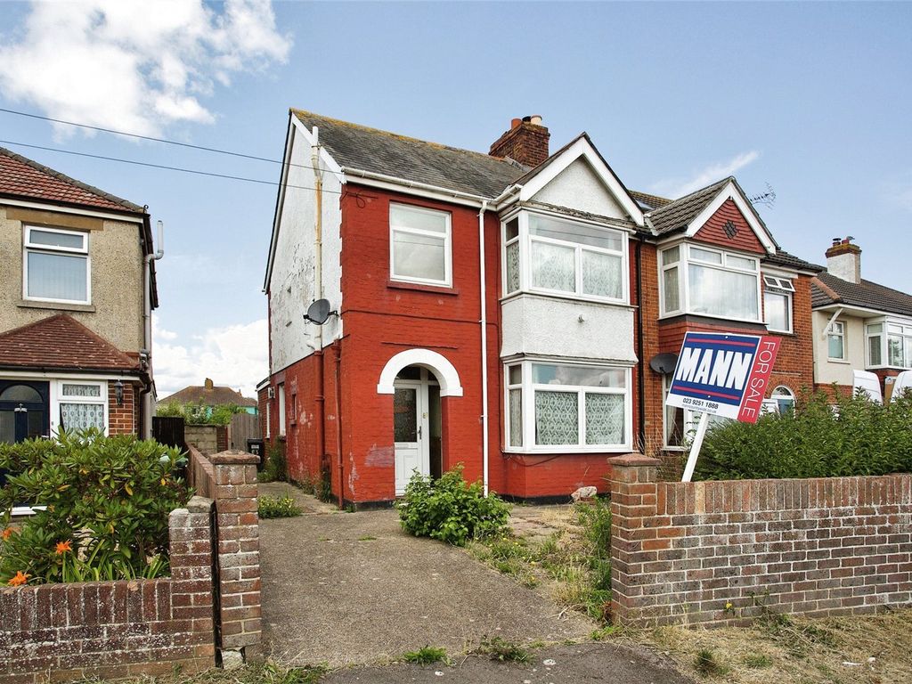 3 bed semidetached house for sale in Fareham Road, Gosport, Hampshire