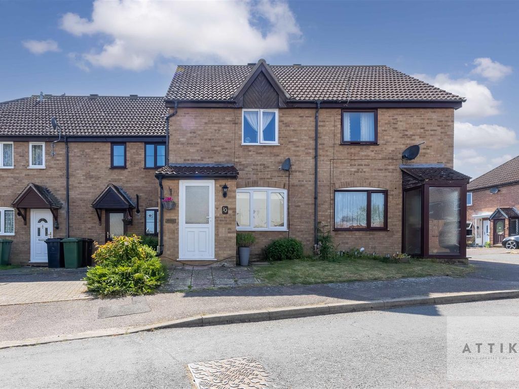 3 bed terraced house for sale in Thorpe Drive, Attleborough NR17 Zoopla
