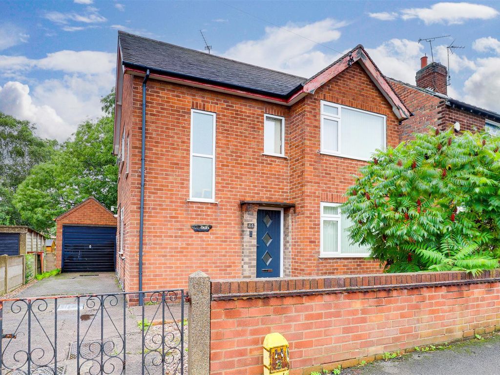 4 bed detached house for sale in Acton Road, Arnold, Nottinghamshire