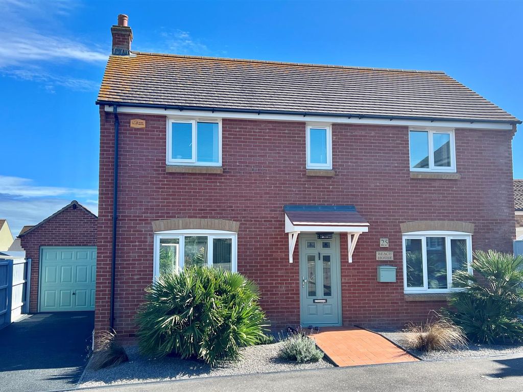 3 bed detached house for sale in Beach House, Sandholes Close