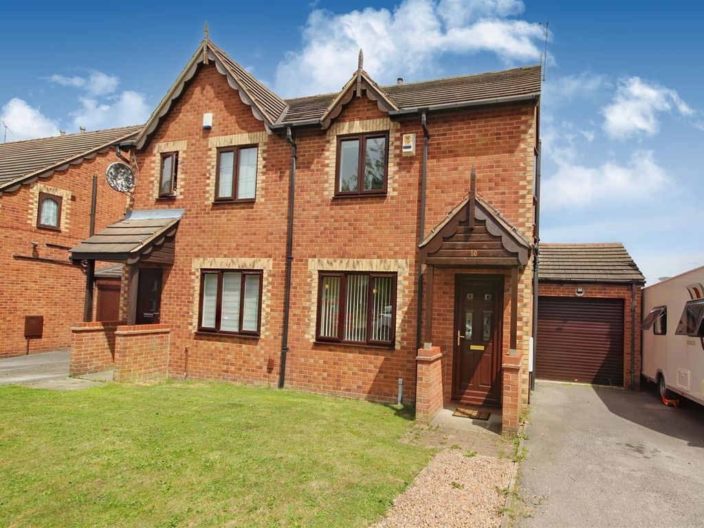 3 bed semidetached house for sale in Castledale Grove, Sheffield S2