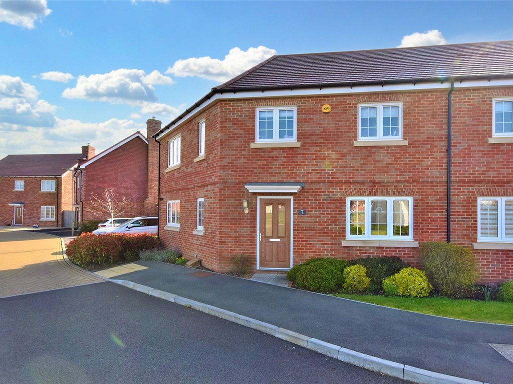 3 bed semidetached house for sale in Chestnut Drive, Drayton, Abingdon