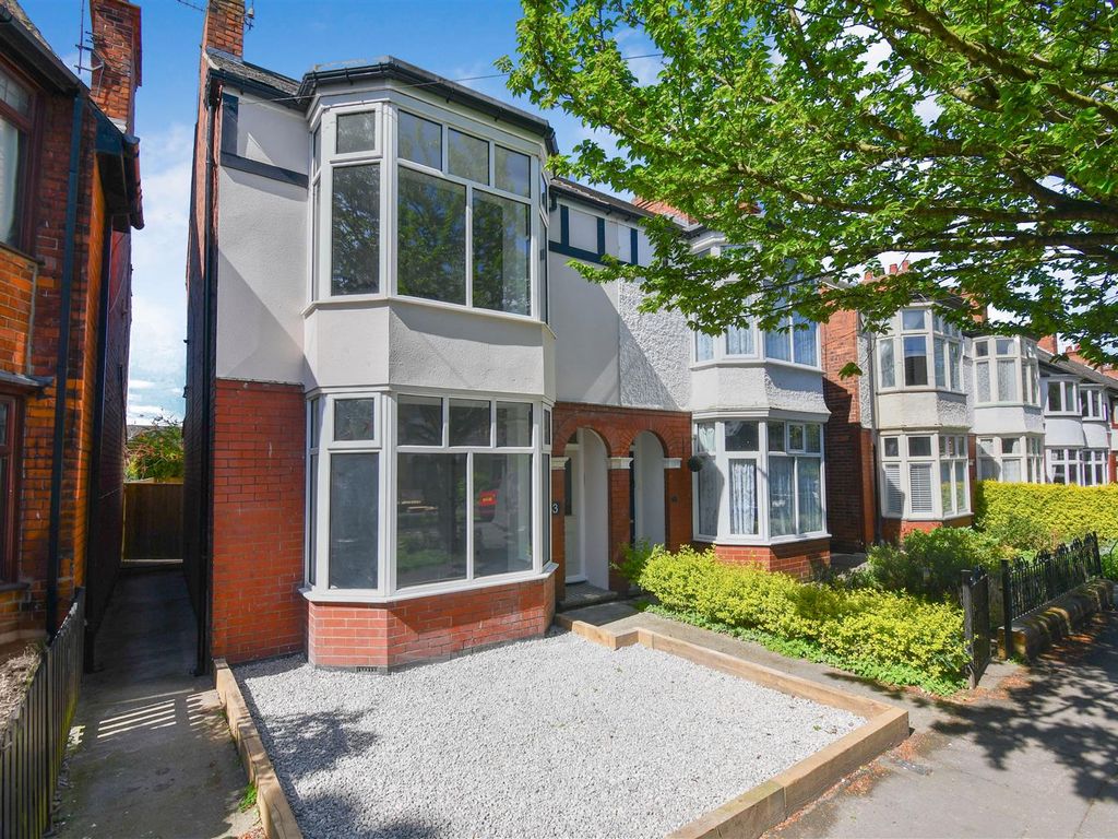 3 bed semidetached house for sale in Richmond Street, Hull HU5, £