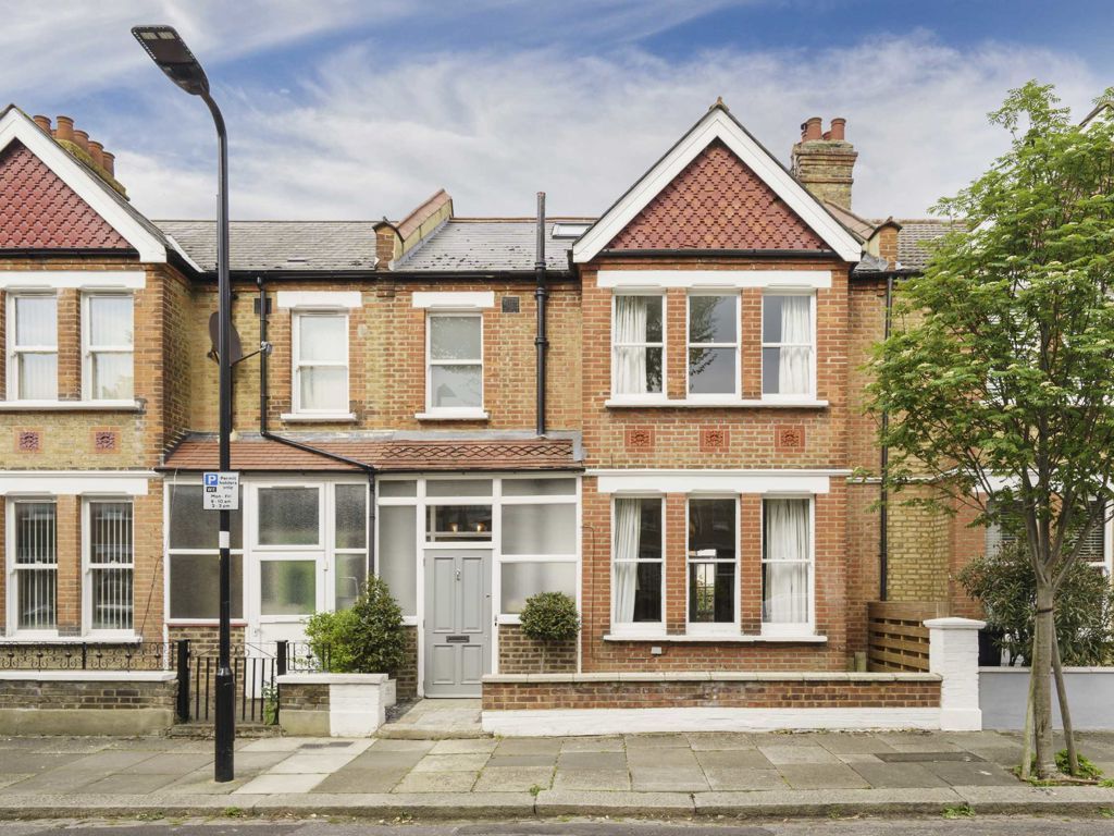 3 bed property for sale in Whitehall Road, London W7 Zoopla