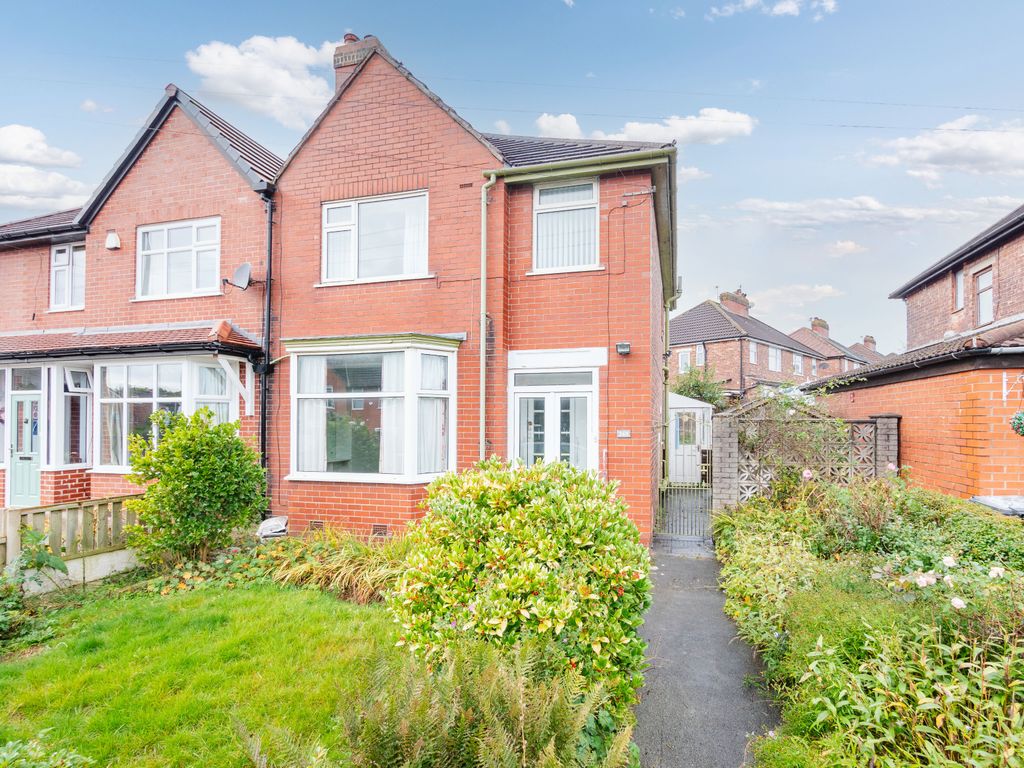 3 bed semidetached house for sale in Heywood Road, Prestwich M25, £