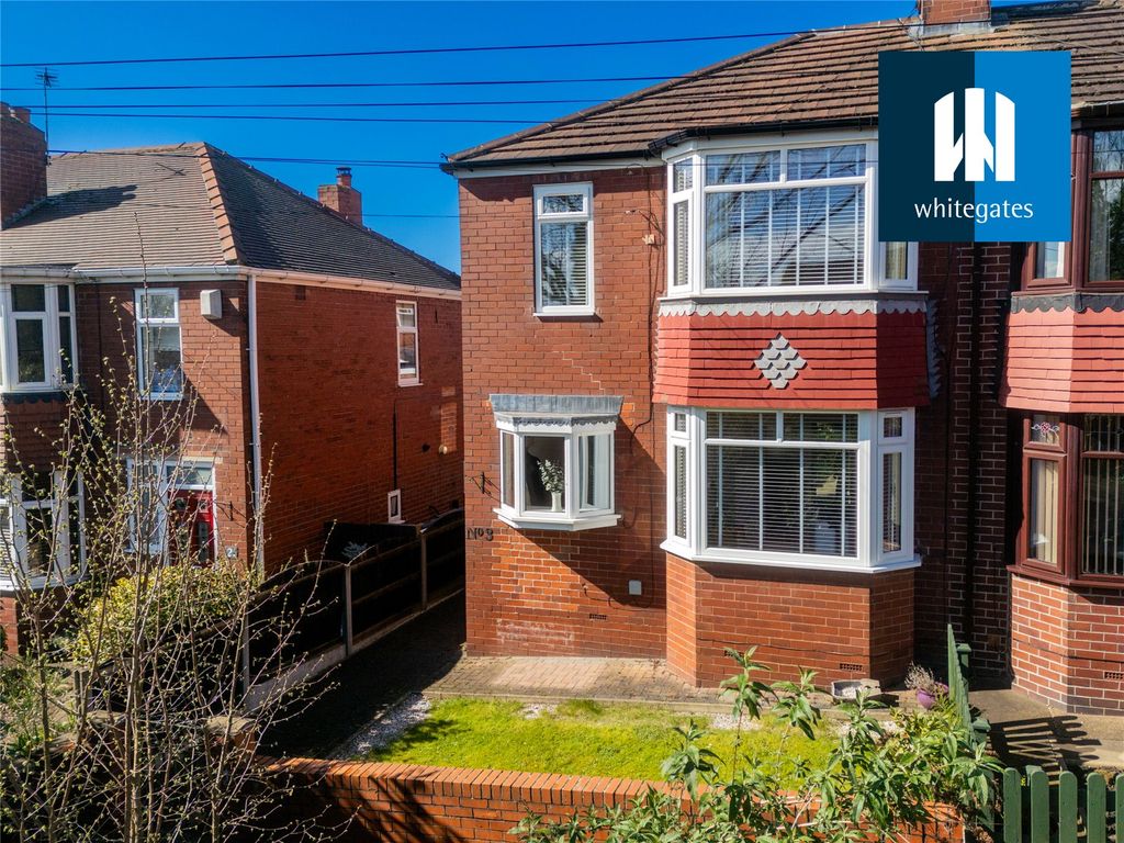 3 bed semidetached house for sale in Manor Farm Estate, South Elmsall