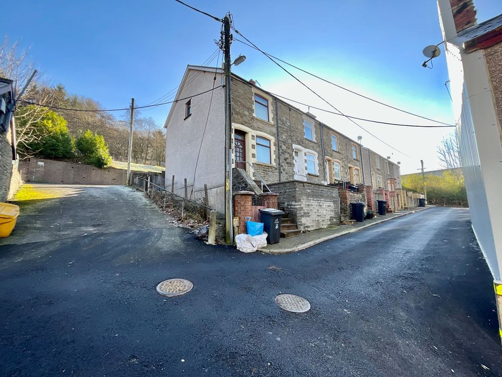 2 bed end terrace house for sale in Park Place, Abertillery NP13 Zoopla