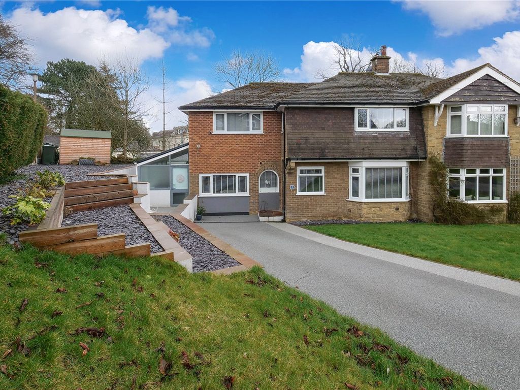 4 bed semidetached house for sale in Langley Crescent, Baildon