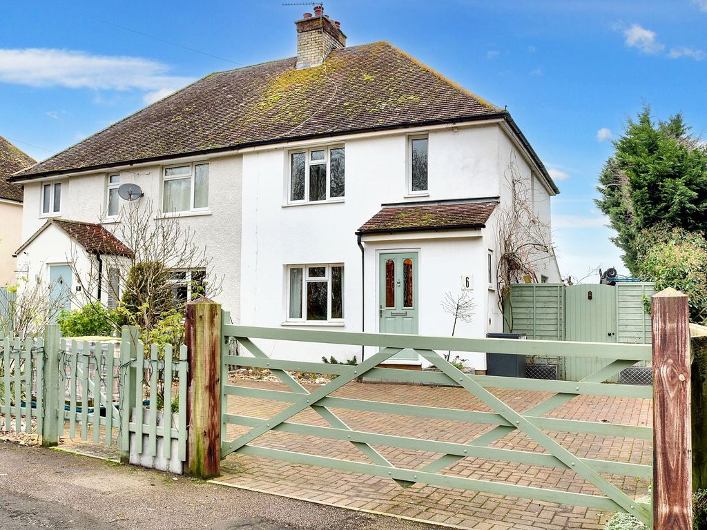 3 bed semidetached house for sale in Dalham Road, Ashley CB8, £375,000