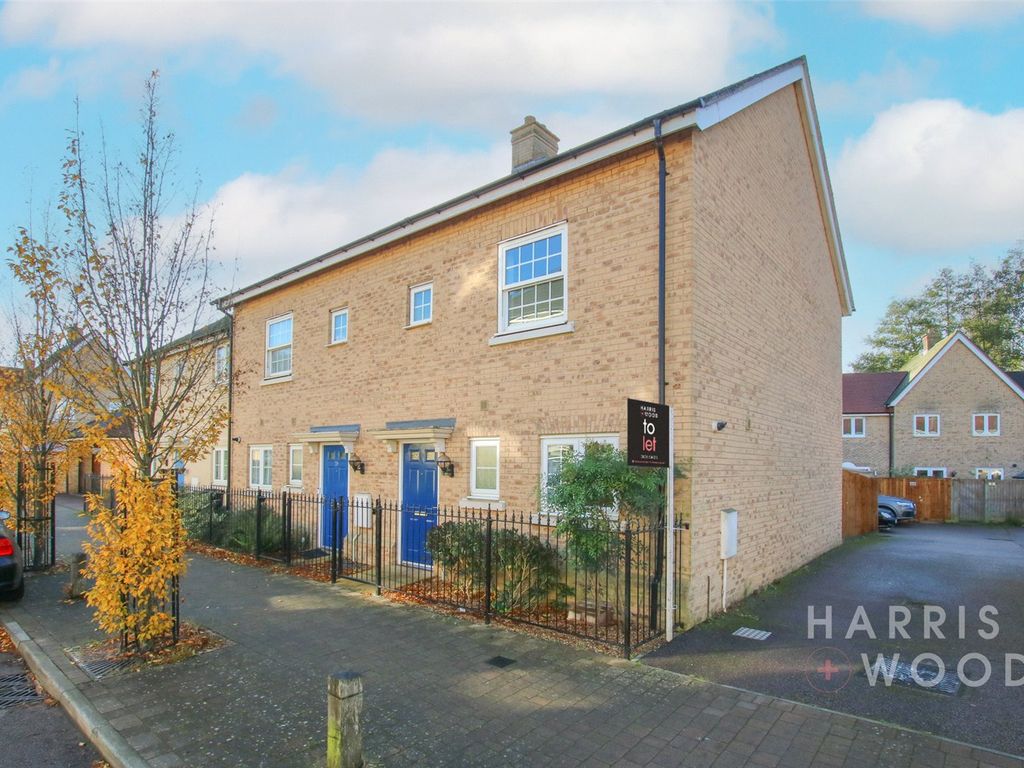 3 bed semidetached house to rent in Meander Mews, Colchester, Essex
