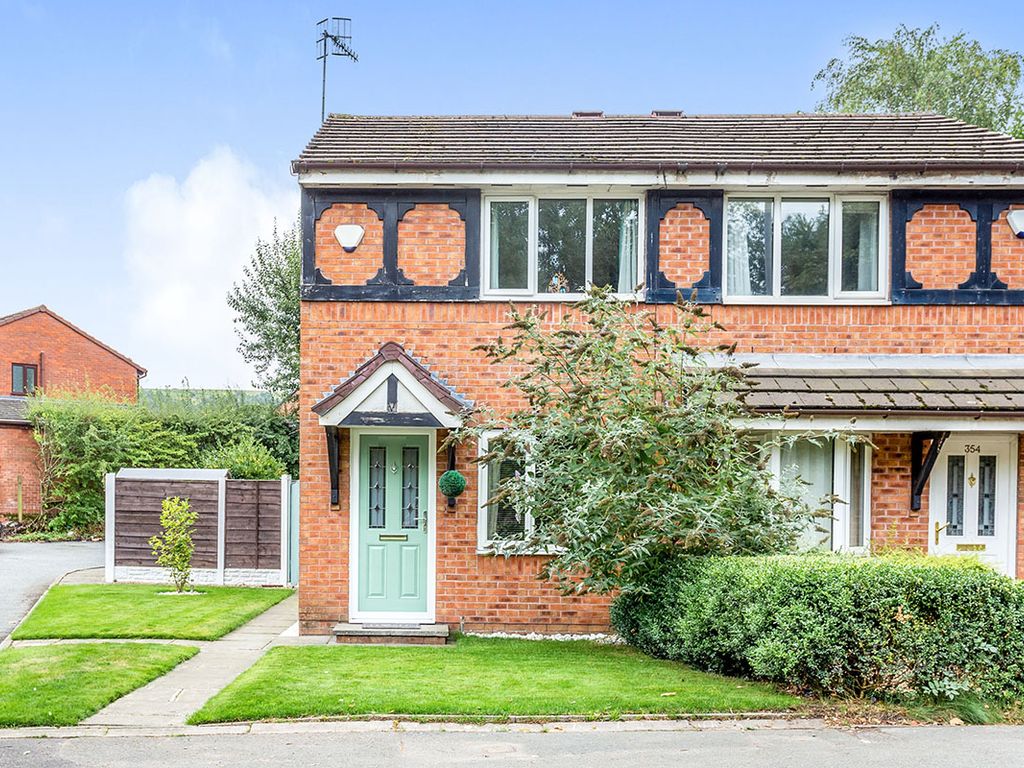 2 bed semidetached house for sale in Milnrow Road, Shaw, Oldham