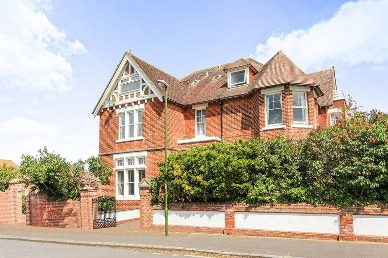 1 bed flat for sale in Granville Road, Littlehampton BN17 Zoopla