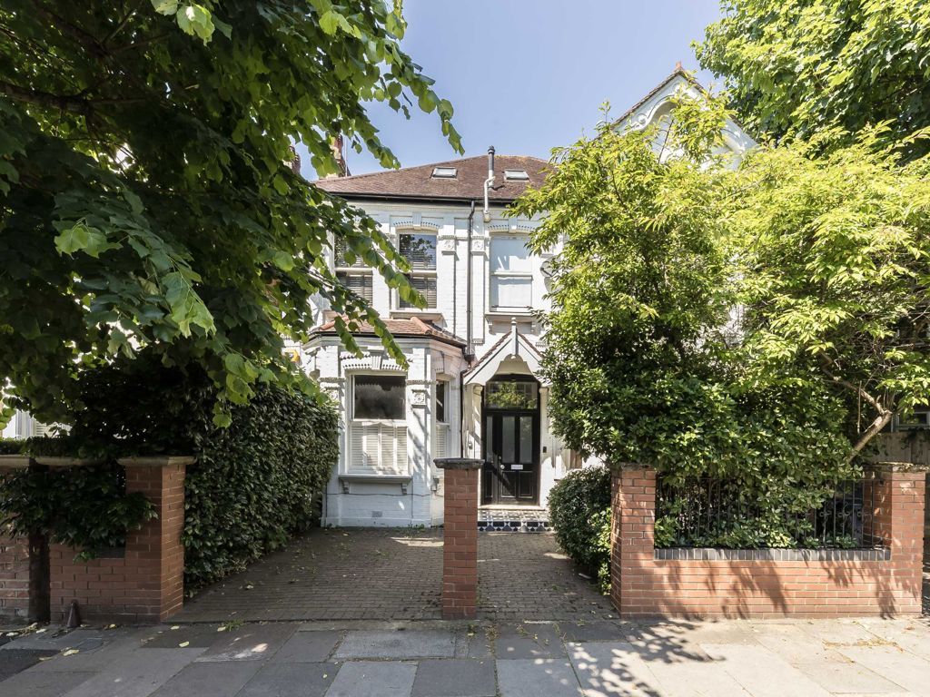 2 bed flat for sale in Wolverton Gardens, London W5, £625,000 Zoopla