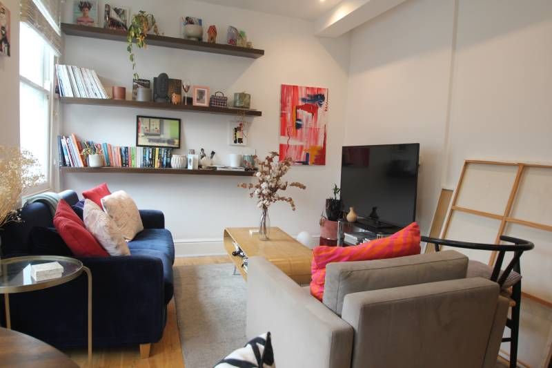 2 bed flat to rent in Conewood Street, Highbury And Islington N5, £
