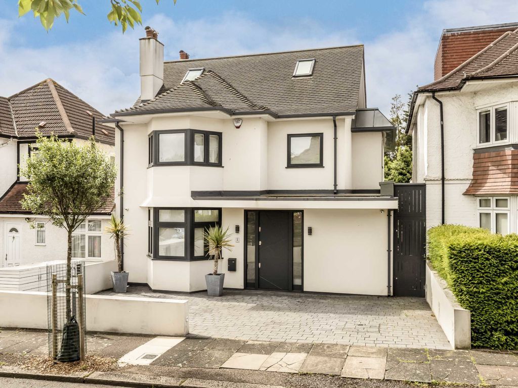 4 bed detached house for sale in Elliot Road, London NW4, £1,800,000