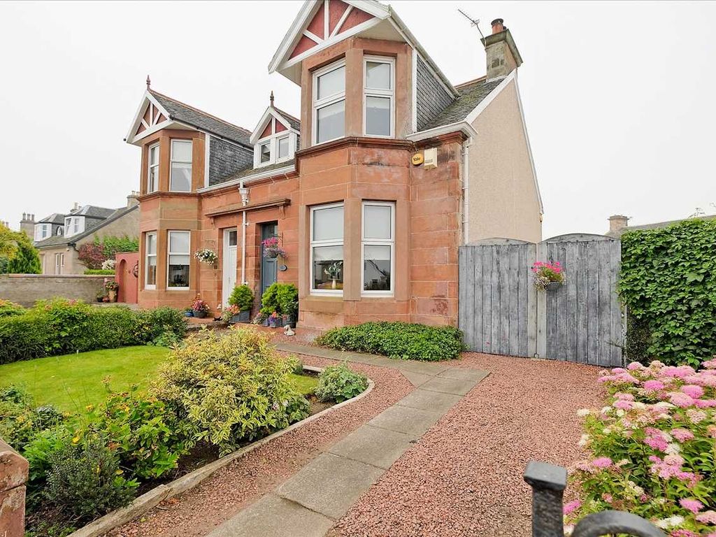 4 bed semidetached house for sale in Hamilton Street, Larkhall ML9, £