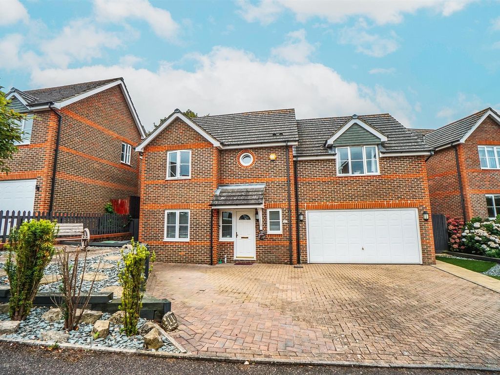 5 bed detached house for sale in Rushmere Rise, St. LeonardsOnSea