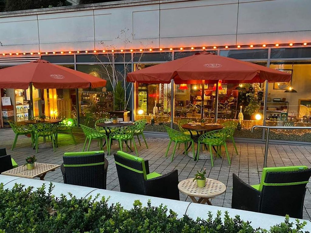 Restaurant for sale in London, England, United Kingdom SW8, £245,000