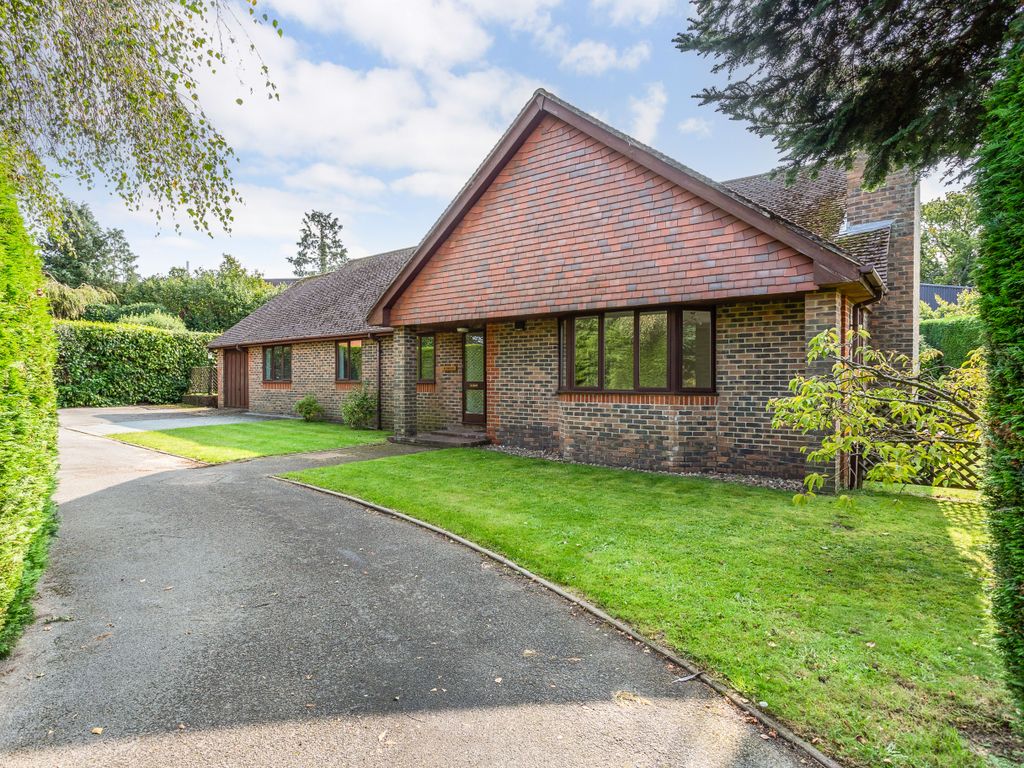 4 bed detached bungalow for sale in Portsmouth Road, Liphook GU30, £795,000 Zoopla