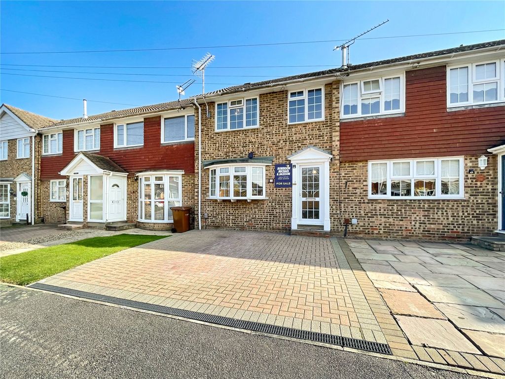 Houses For Sale In Rainham Kent Zoopla at Frances Aube blog