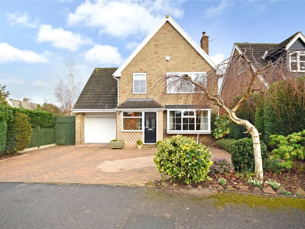 3 bed detached house for sale in Rosedale Avenue, Wakefield, West