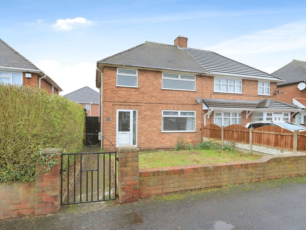3 bed semidetached house for sale in Wolmer Road, Ashmore Park, Wolverhampton WV11, £209,995