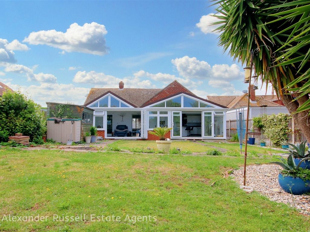 3 bed bungalow for sale in Clarence Avenue, Cliftonville, Margate CT9
