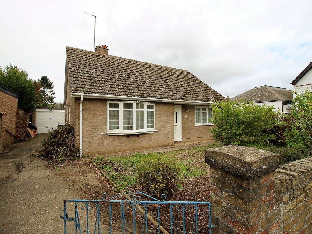 2 bed detached bungalow for sale in Lambs Lane, Cottenham, Cambridge