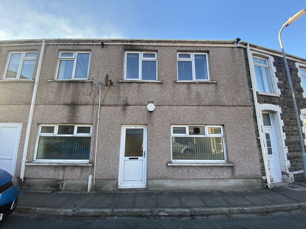 2 bed flat to rent in Bevan Street, Port Talbot, Neath Port Talbot