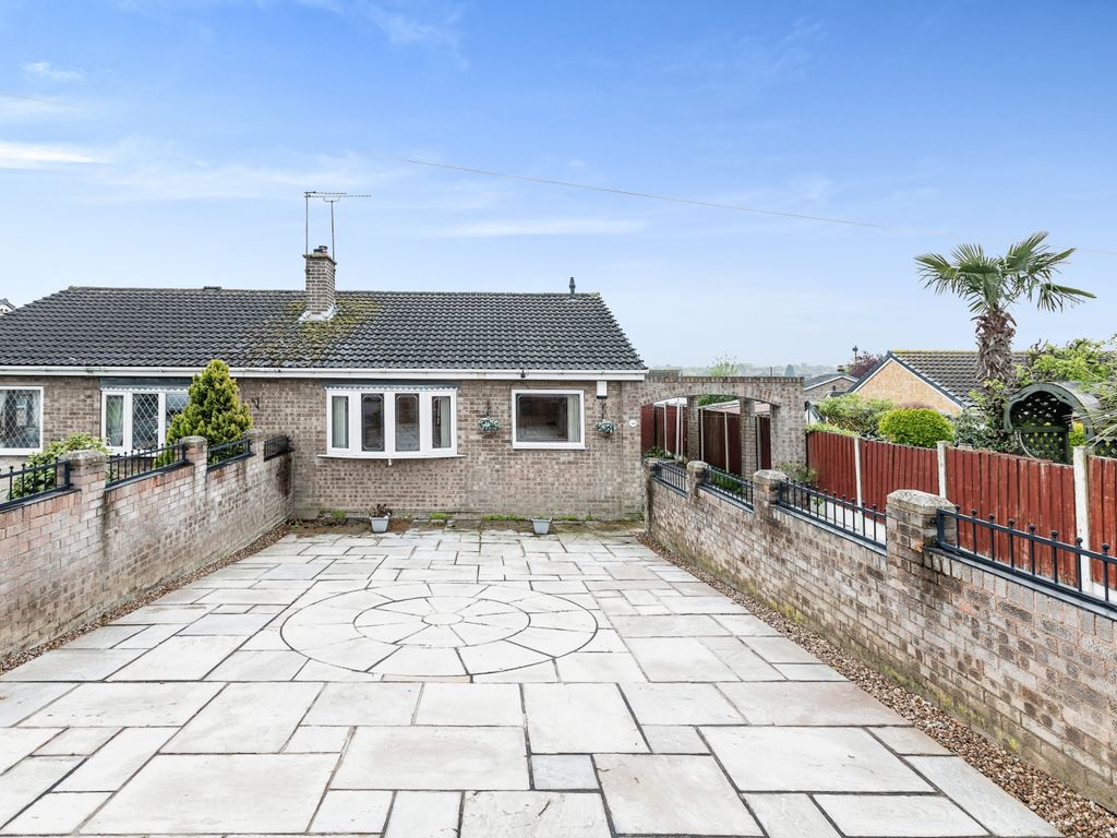 2 bed bungalow for sale in Lowfield Road, Hemsworth, Pontefract, West