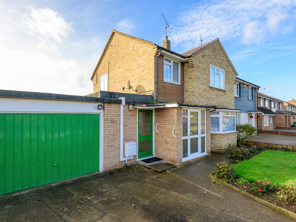 3 bed semidetached house for sale in Briar Road, Shepperton TW17 Zoopla