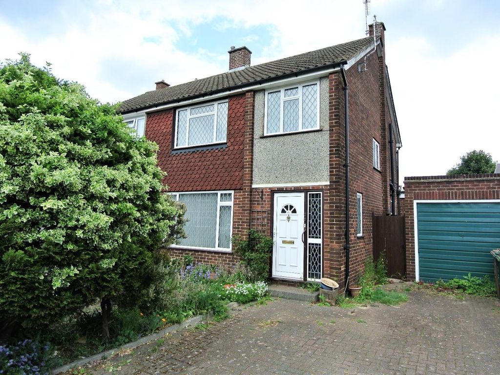 Maxwell Road, Ashford TW15  